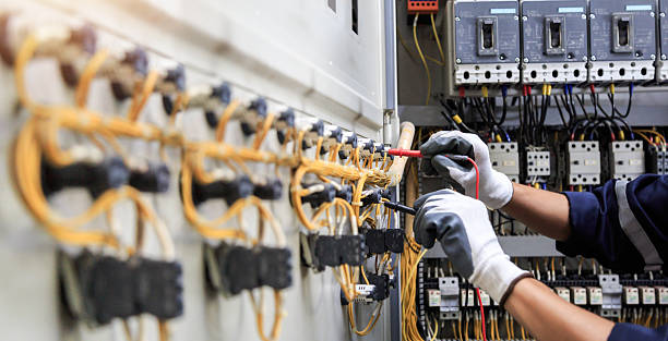 Professional Electrician technician working in Cardington, OH